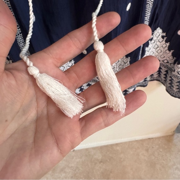 Joie Navy Blue Short Flutter Sleeve Embroidered Boho Womens Size S Peasant Top - Picture 4 of 14